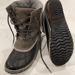 Women’s Sorel winter boots
